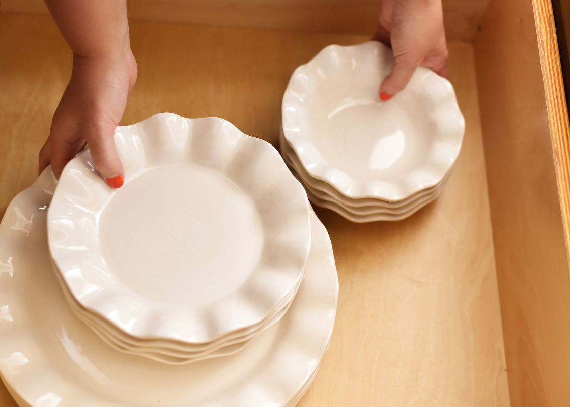 Signature White Ruffle Dinner Plate, Set of 4