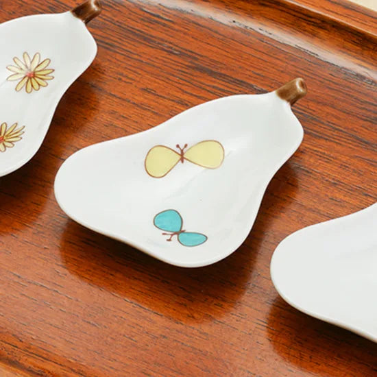 Pear-shaped trinket dish