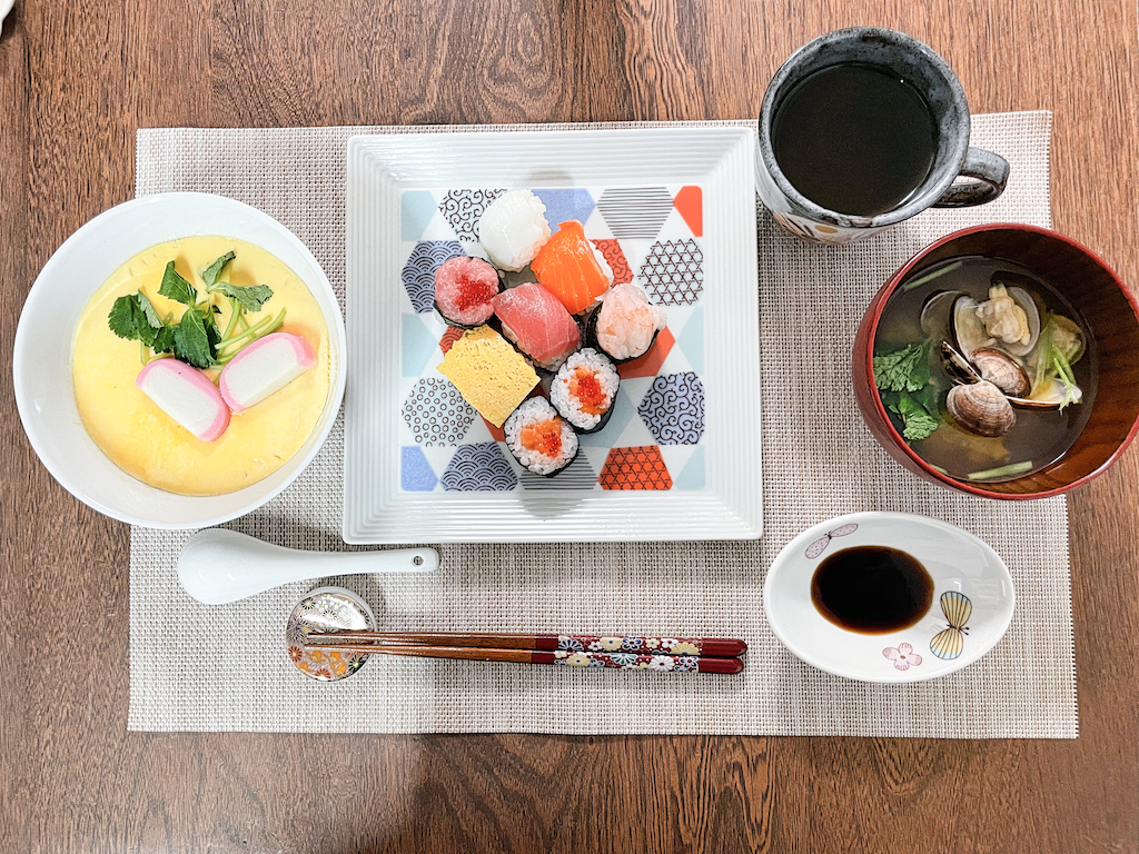 Square Geometric Serving Plate