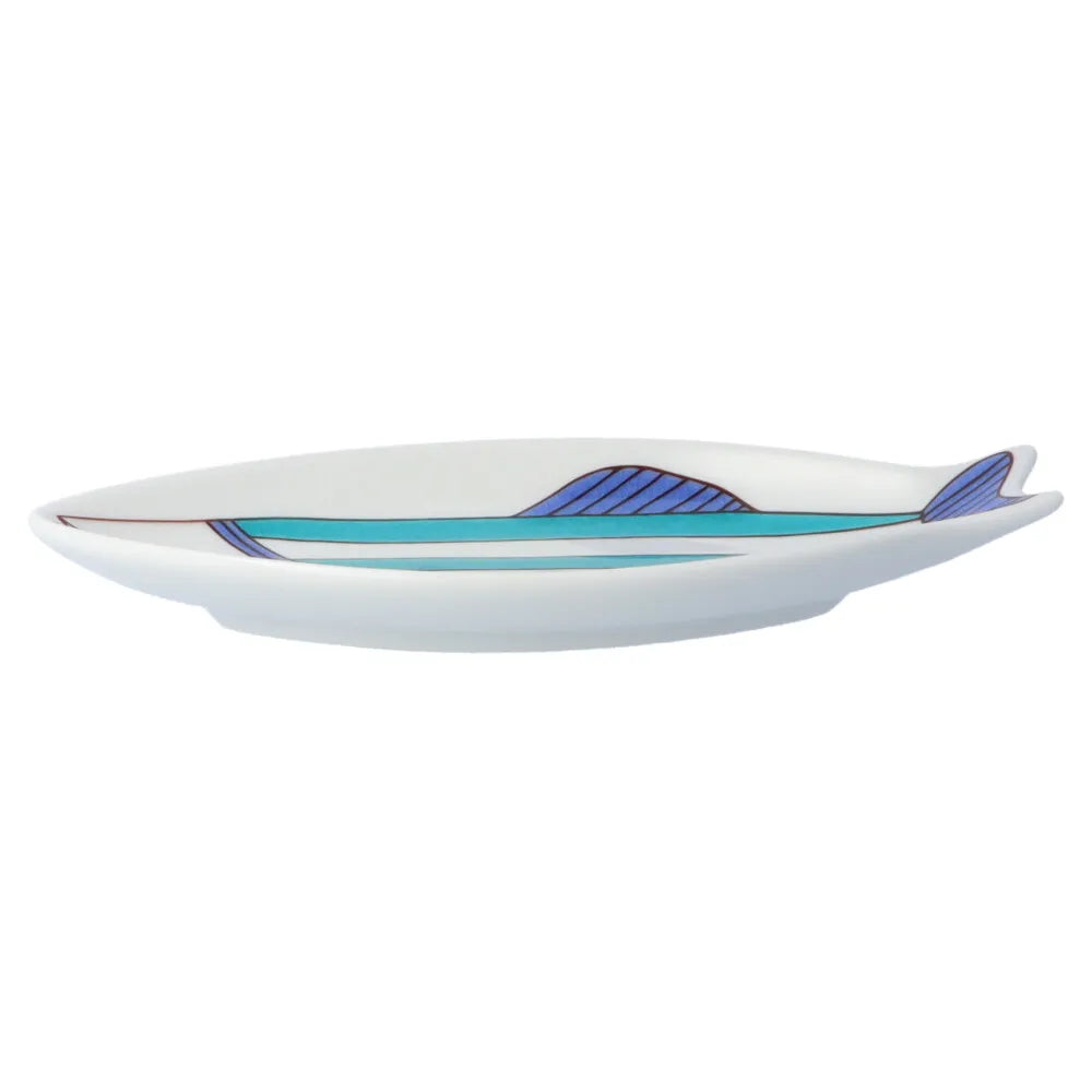 Fish-shaped dishes
