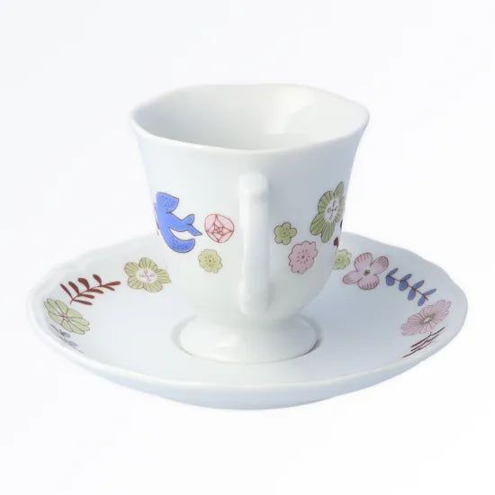 Footed Teacup with Scalloped Saucer