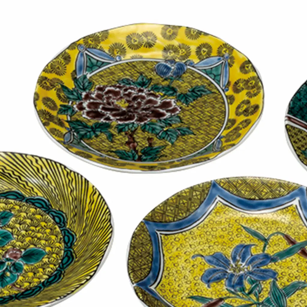 Floral Motif Plate Set