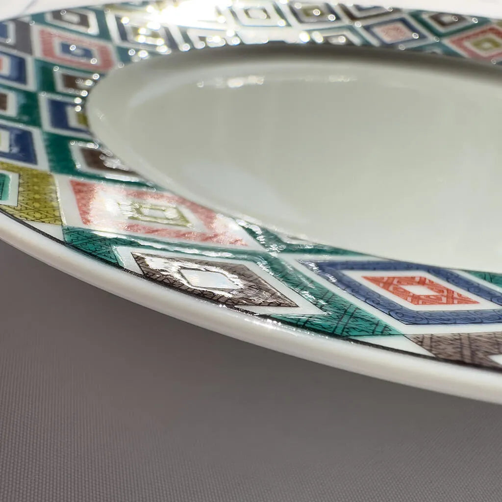 Geometric patterned serving plate